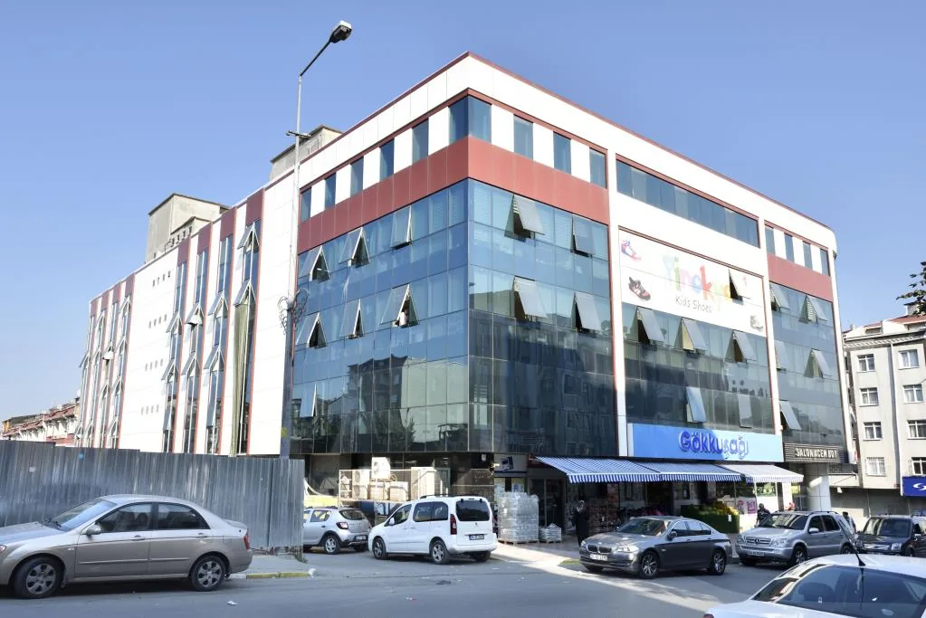 AZİZ PLAZA - KÜÇÜKKÖY